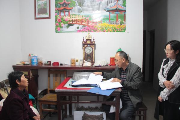 市卫生健康委主任方克家深入定点帮扶村开展入户走访核查